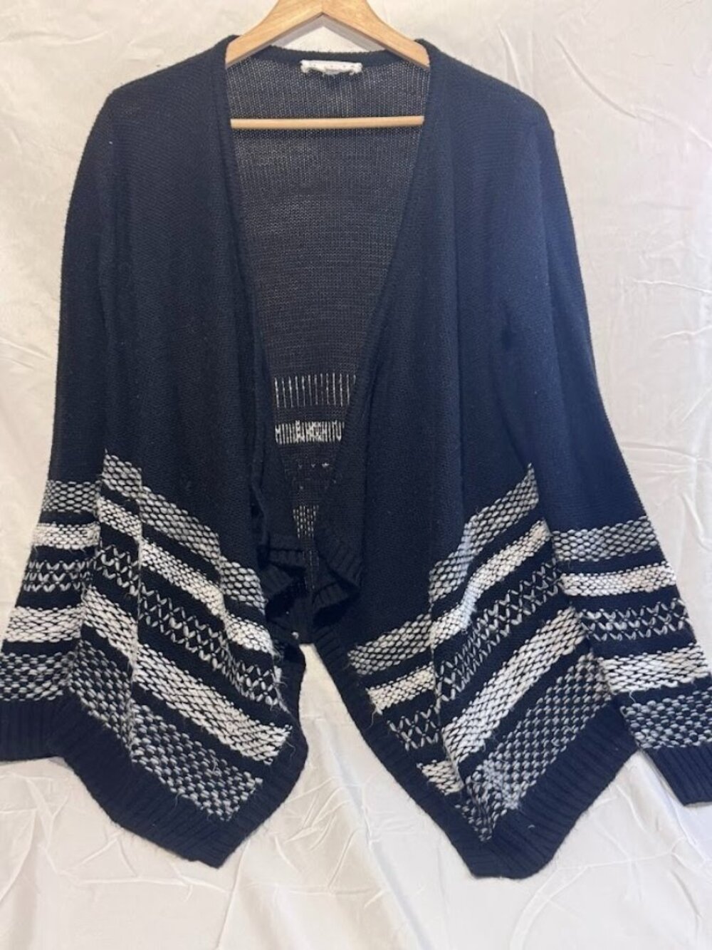 cloud chaser black & white fair isle open front waterfall sweater sz s